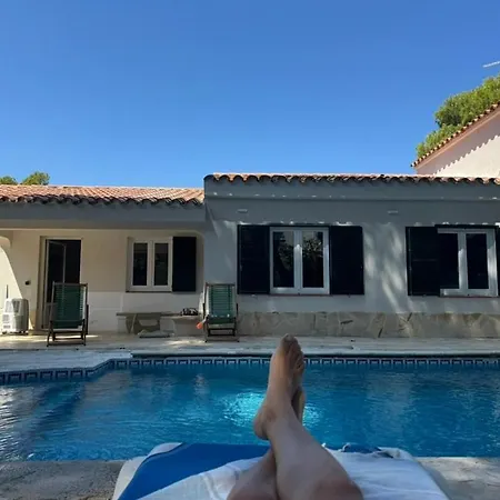 Familiale Avec Piscine, 7 Min De La *